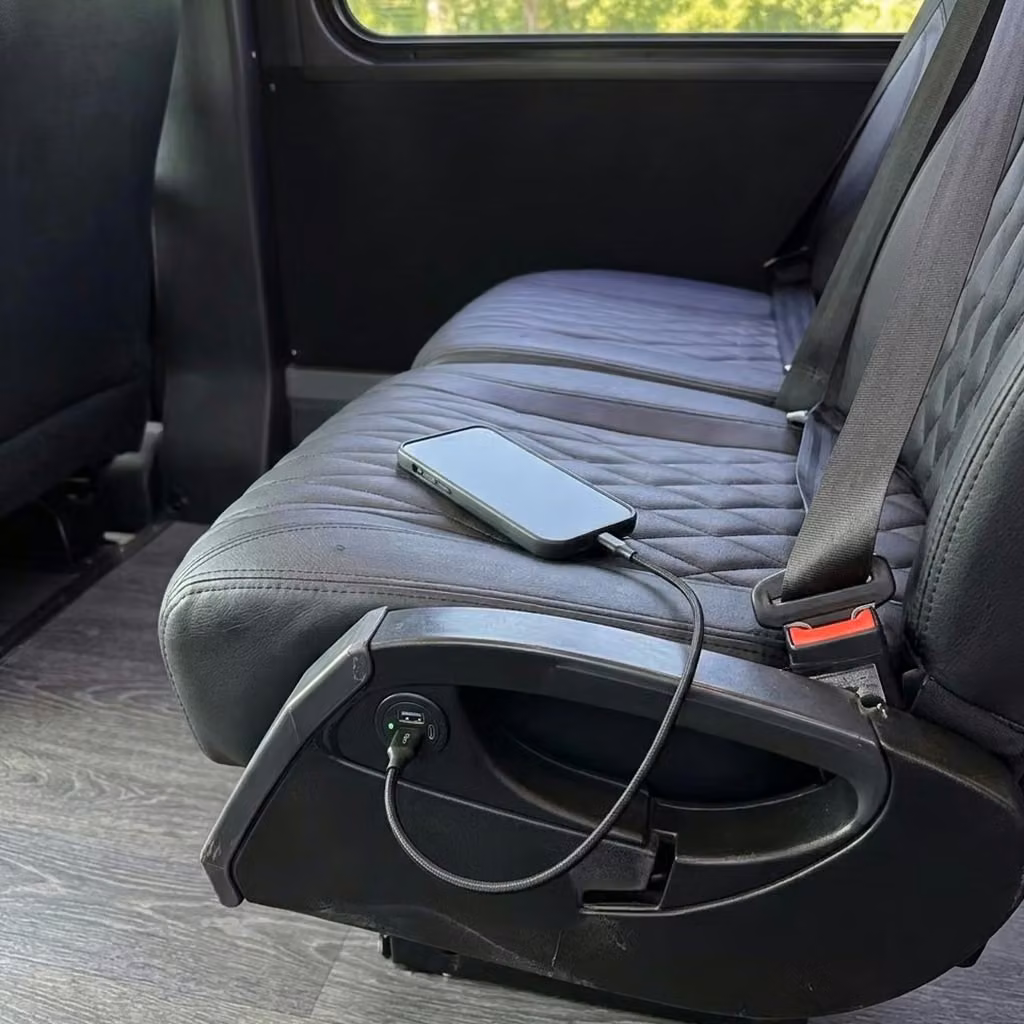 paragould 20 passenger minibus usb charging