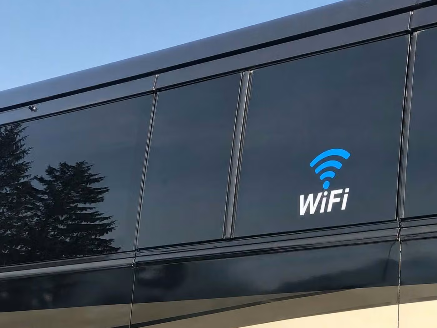 paragould 20 passenger minibus wifi
