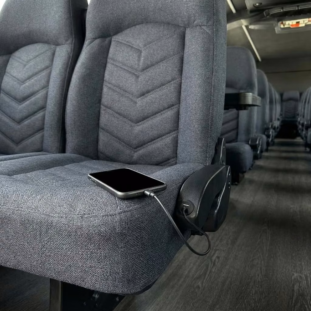paragould 25 passenger minibus usb charging