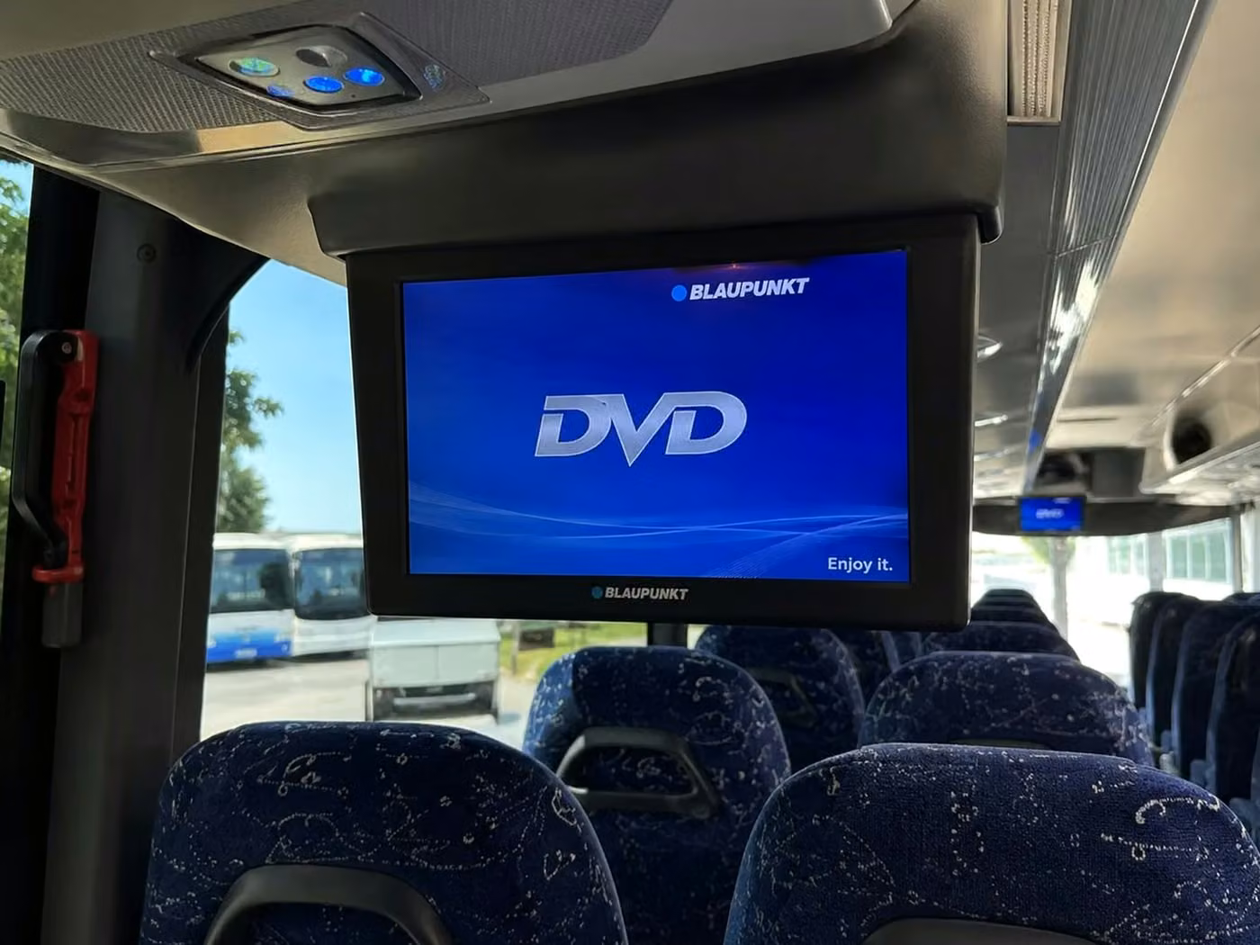 paragould 56 passenger charter bus tvs