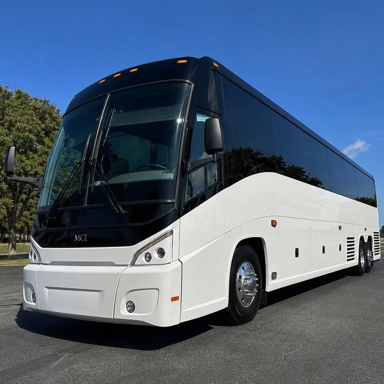 paragould tour buses and airport transfers for performing artists and bands